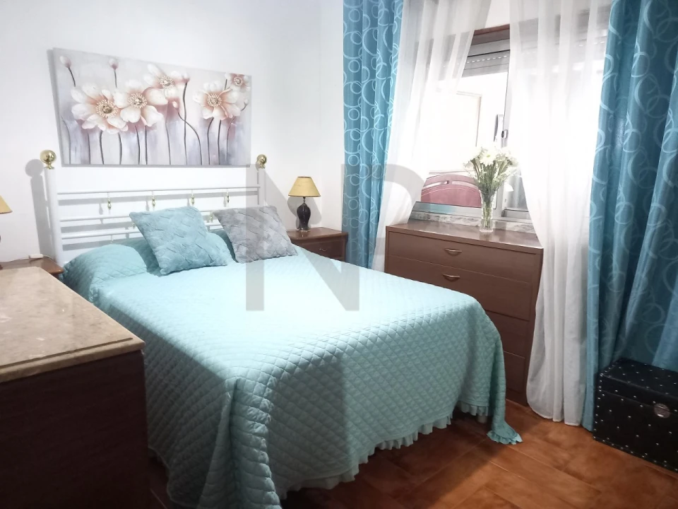 Apartamento T2 para Venda em Laranjeiro e Feijó Foto 1