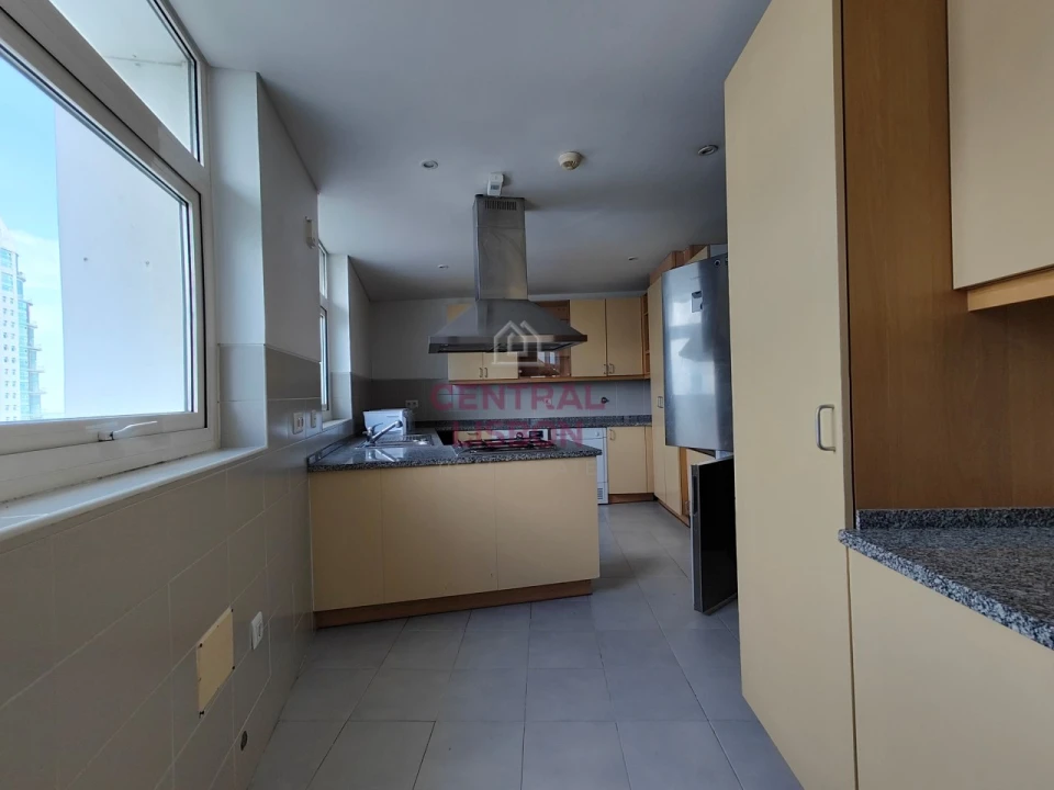 Apartamento T3 para Venda em Parque das Nações Foto 10