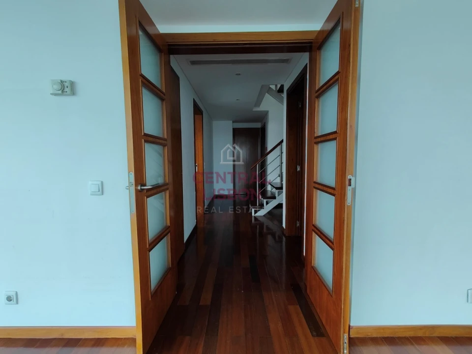 Apartamento T3 para Venda em Parque das Nações Foto 14