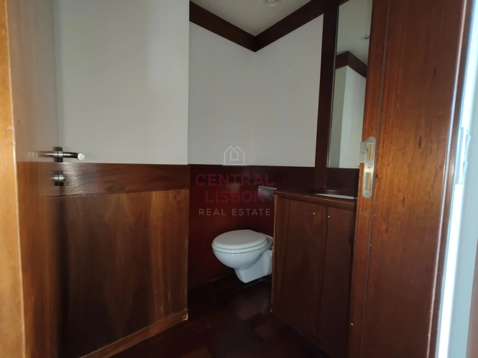 Apartamento T3 para Venda em Parque das Nações Foto 16