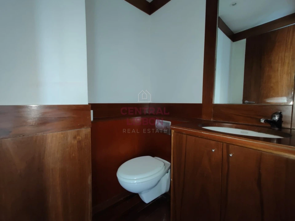 Apartamento T3 para Venda em Parque das Nações Foto 17