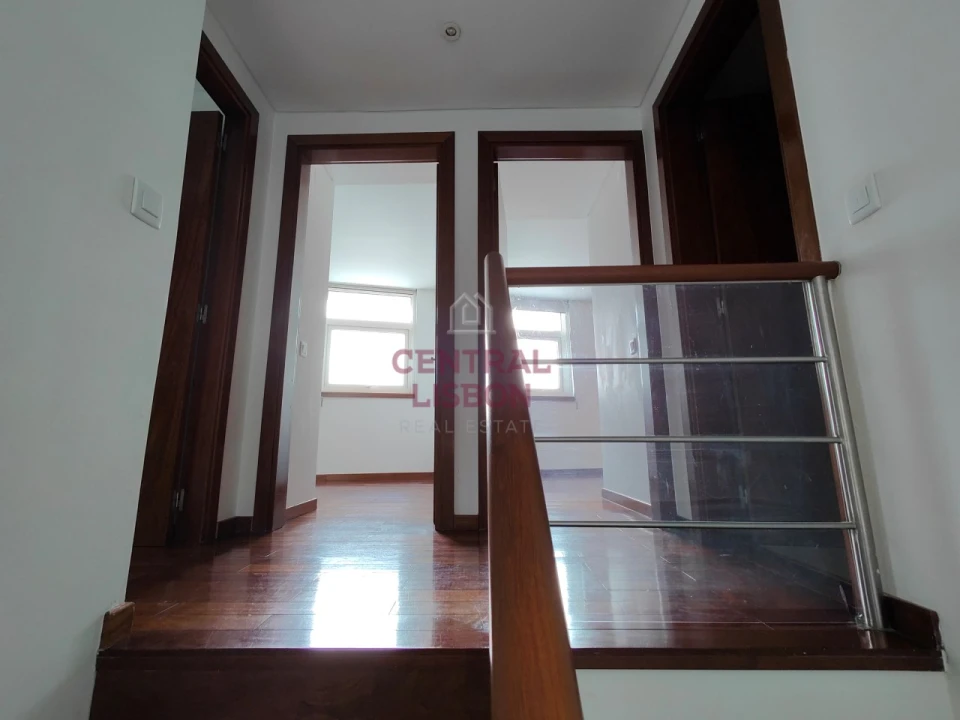 Apartamento T3 para Venda em Parque das Nações Foto 20