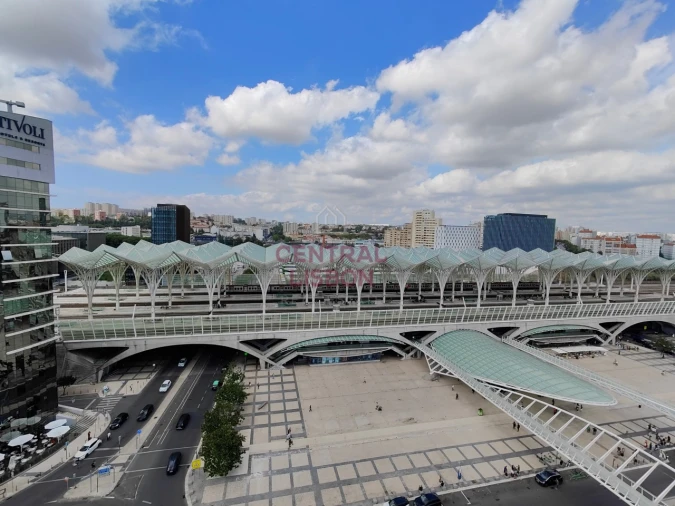 Apartamento T3 para Venda em Parque das Nações Foto 4