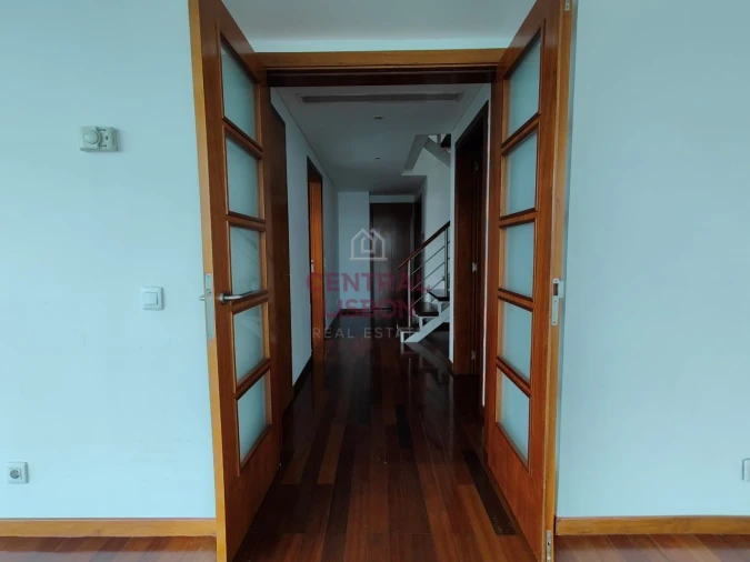 Apartamento T3 para Venda em Parque das Nações Foto 14