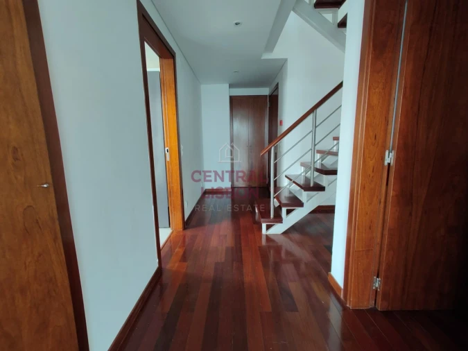 Apartamento T3 para Venda em Parque das Nações Foto 15