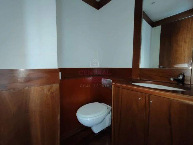 Apartamento T3 para Venda em Parque das Nações Foto 17