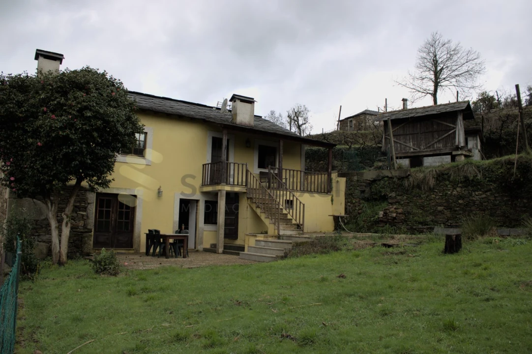 Moradia T4 para Venda em Nespereira Foto 5