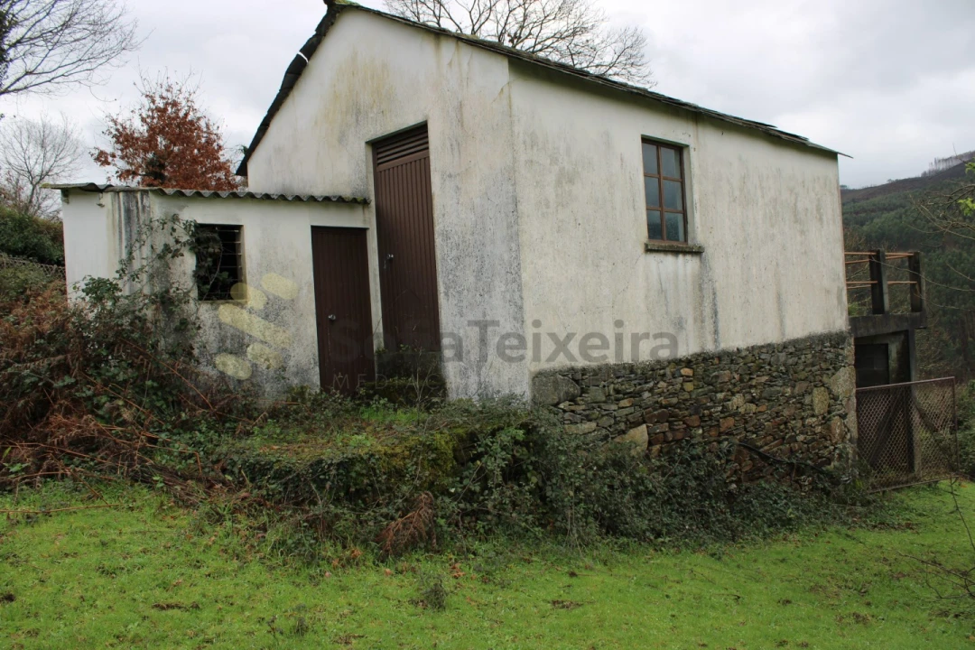 Moradia T4 para Venda em Nespereira Foto 20