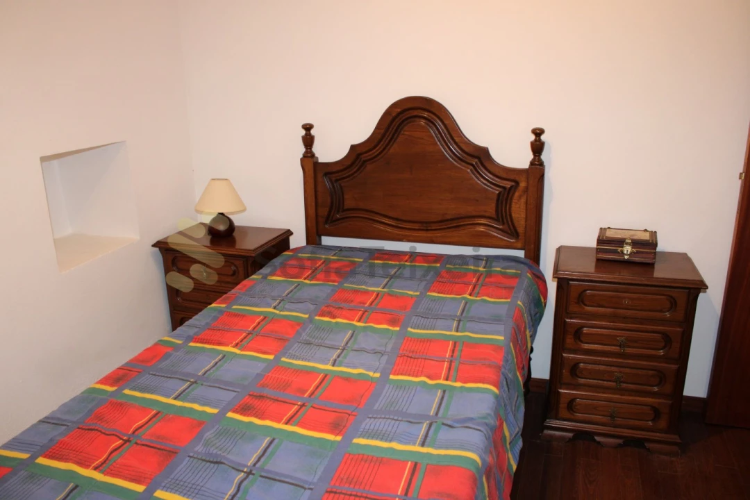 Moradia T4 para Venda em Nespereira Foto 30