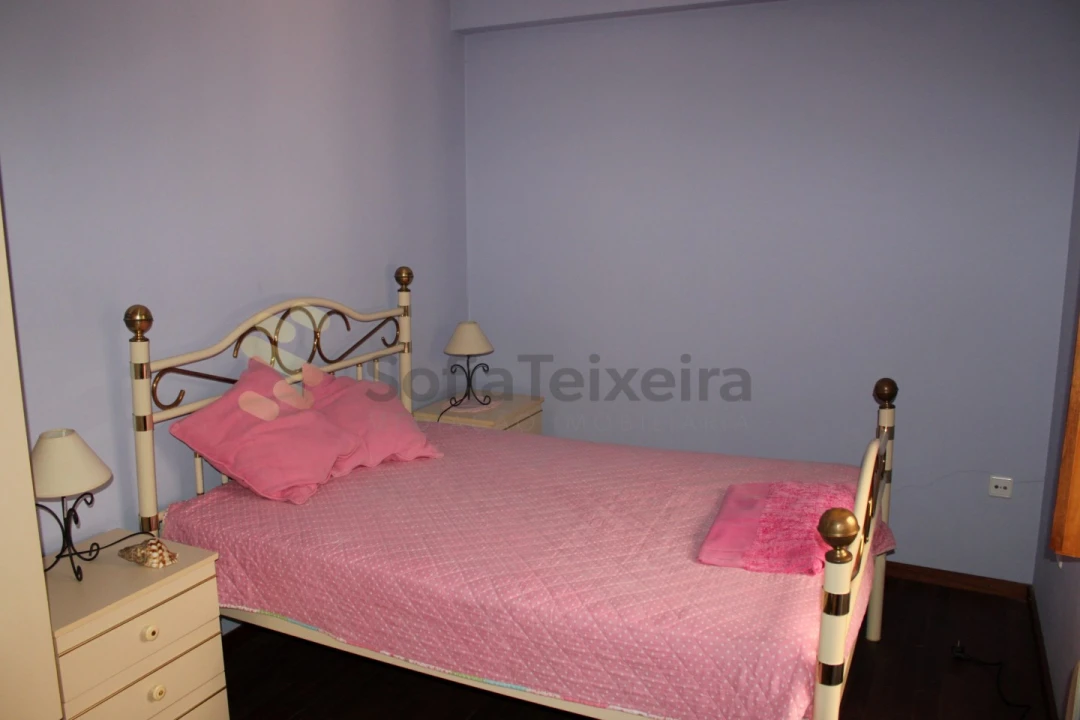 Moradia T4 para Venda em Nespereira Foto 33