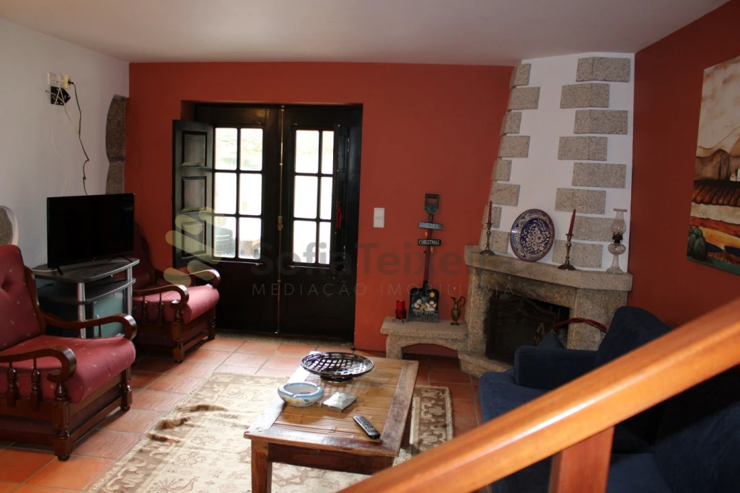 Moradia T4 para Venda em Nespereira Foto 39