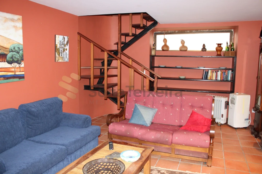 Moradia T4 para Venda em Nespereira Foto 41