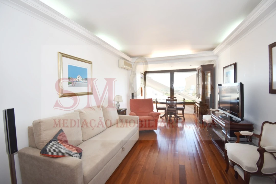 Apartamento T2 para Arrendamento em Alfragide Foto 7