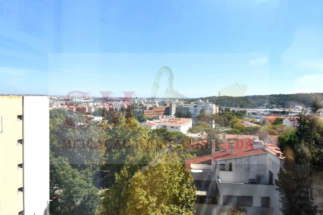 Apartamento T2 para Arrendamento em Alfragide Foto 11