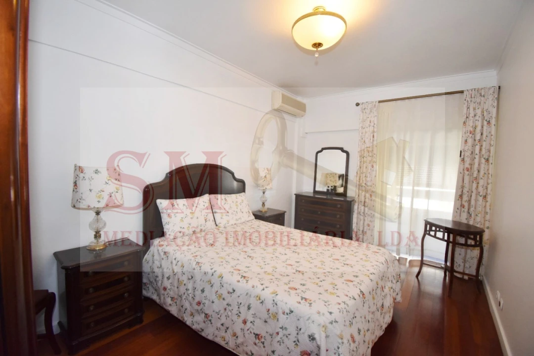 Apartamento T2 para Arrendamento em Alfragide Foto 12