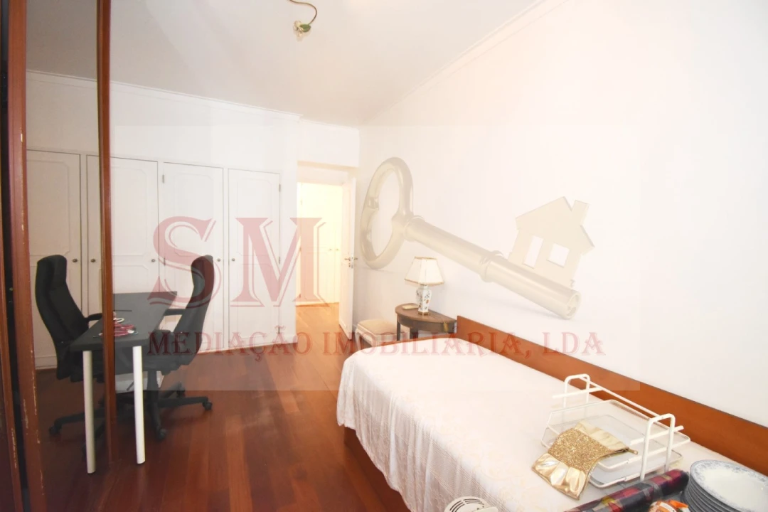 Apartamento T2 para Arrendamento em Alfragide Foto 18