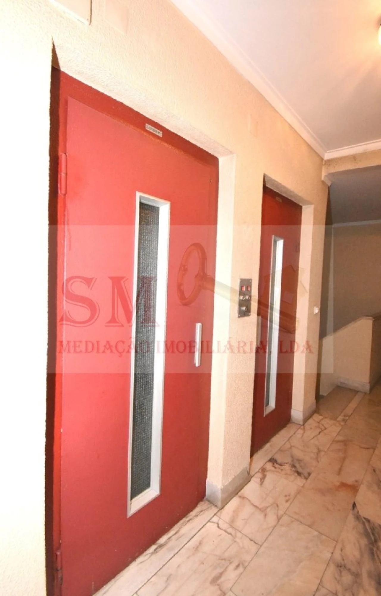 Apartamento T2 para Arrendamento em Alfragide Foto 21