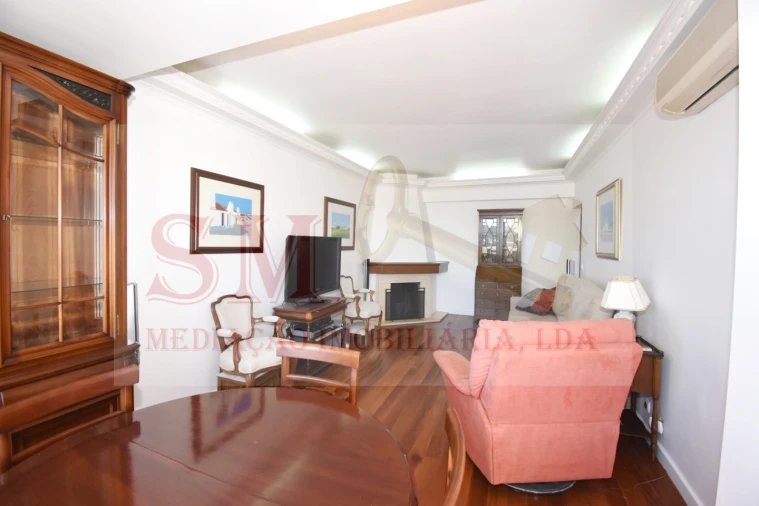 Apartamento T2 para Arrendamento em Alfragide Foto 10