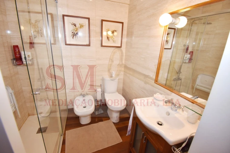 Apartamento T2 para Arrendamento em Alfragide Foto 14