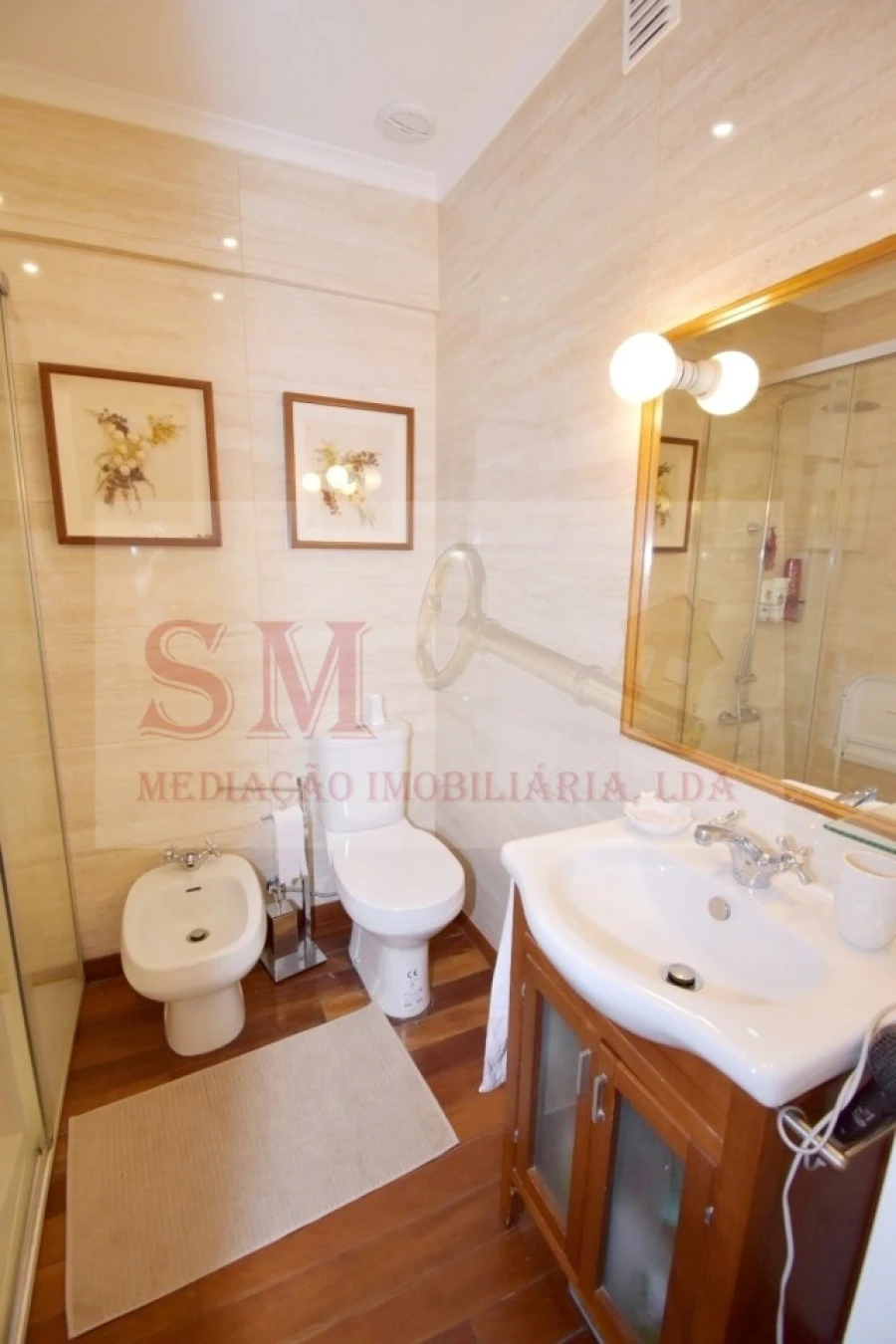 Apartamento T2 para Arrendamento em Alfragide Foto 15