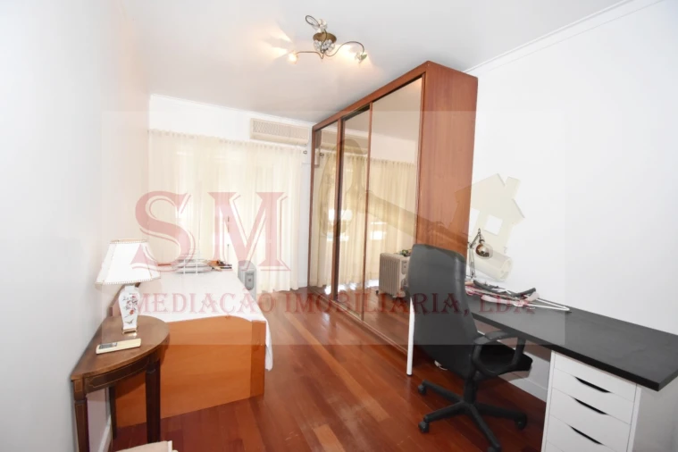 Apartamento T2 para Arrendamento em Alfragide Foto 17