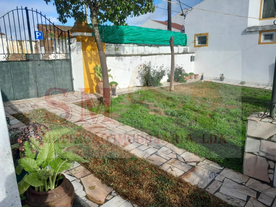 Moradia T7 para Venda em Capelins (Santo Antonio) Foto 7