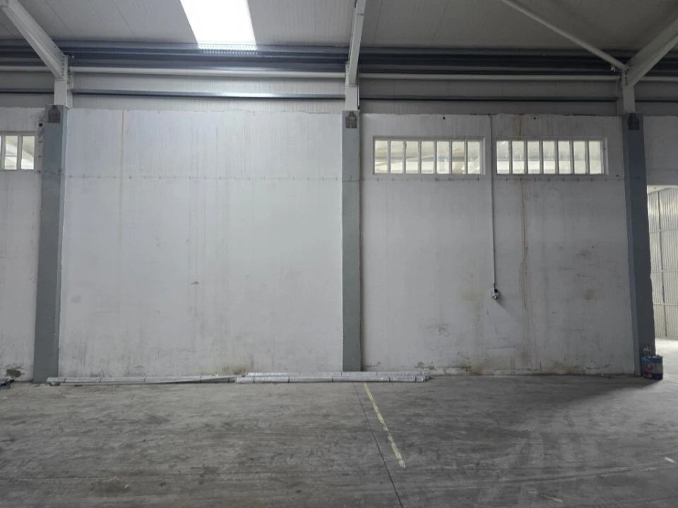 Armazém para Arrendamento em Batalha Foto 2