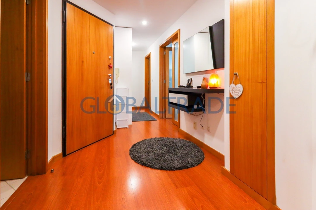 Apartamento T3 para Venda em Fânzeres e São Pedro da Cova Foto 2