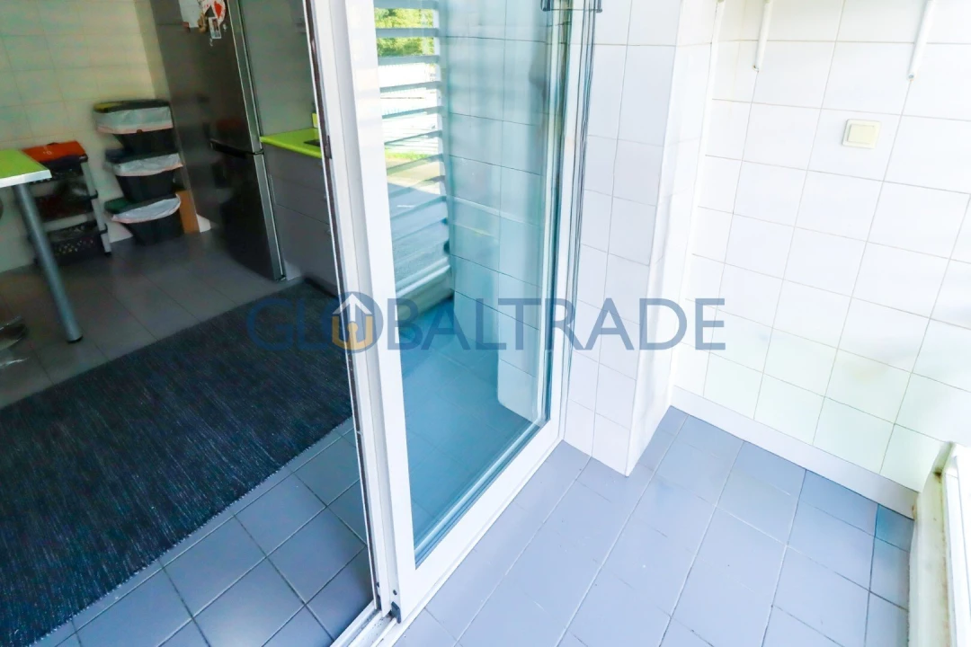 Apartamento T3 para Venda em Fânzeres e São Pedro da Cova Foto 14