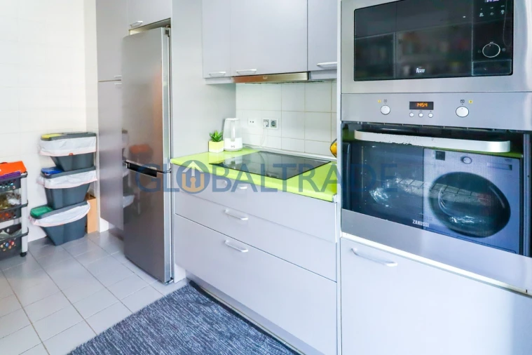 Apartamento T3 para Venda em Fânzeres e São Pedro da Cova Foto 10