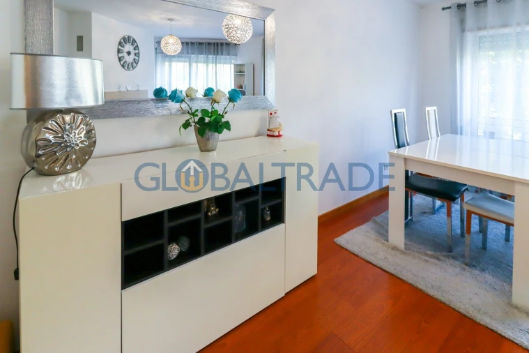 Apartamento T3 para Venda em Fânzeres e São Pedro da Cova Foto 5