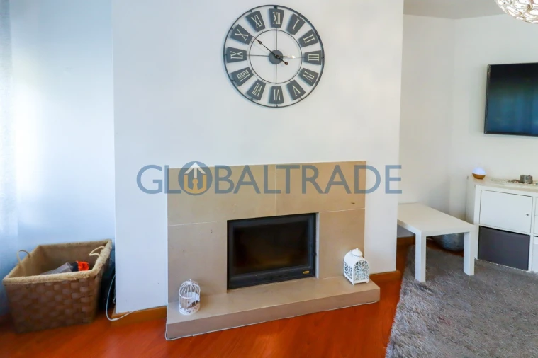 Apartamento T3 para Venda em Fânzeres e São Pedro da Cova Foto 7