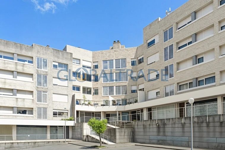 Apartamento T3 para Venda em Fânzeres e São Pedro da Cova Foto 1