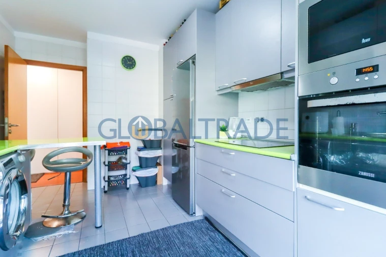 Apartamento T3 para Venda em Fânzeres e São Pedro da Cova Foto 15