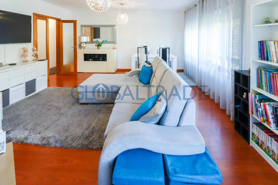 Apartamento T3 para Venda em Fânzeres e São Pedro da Cova Foto 8