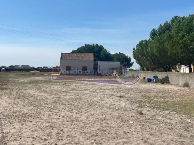 Terreno para Venda em Samora Correia Foto 2