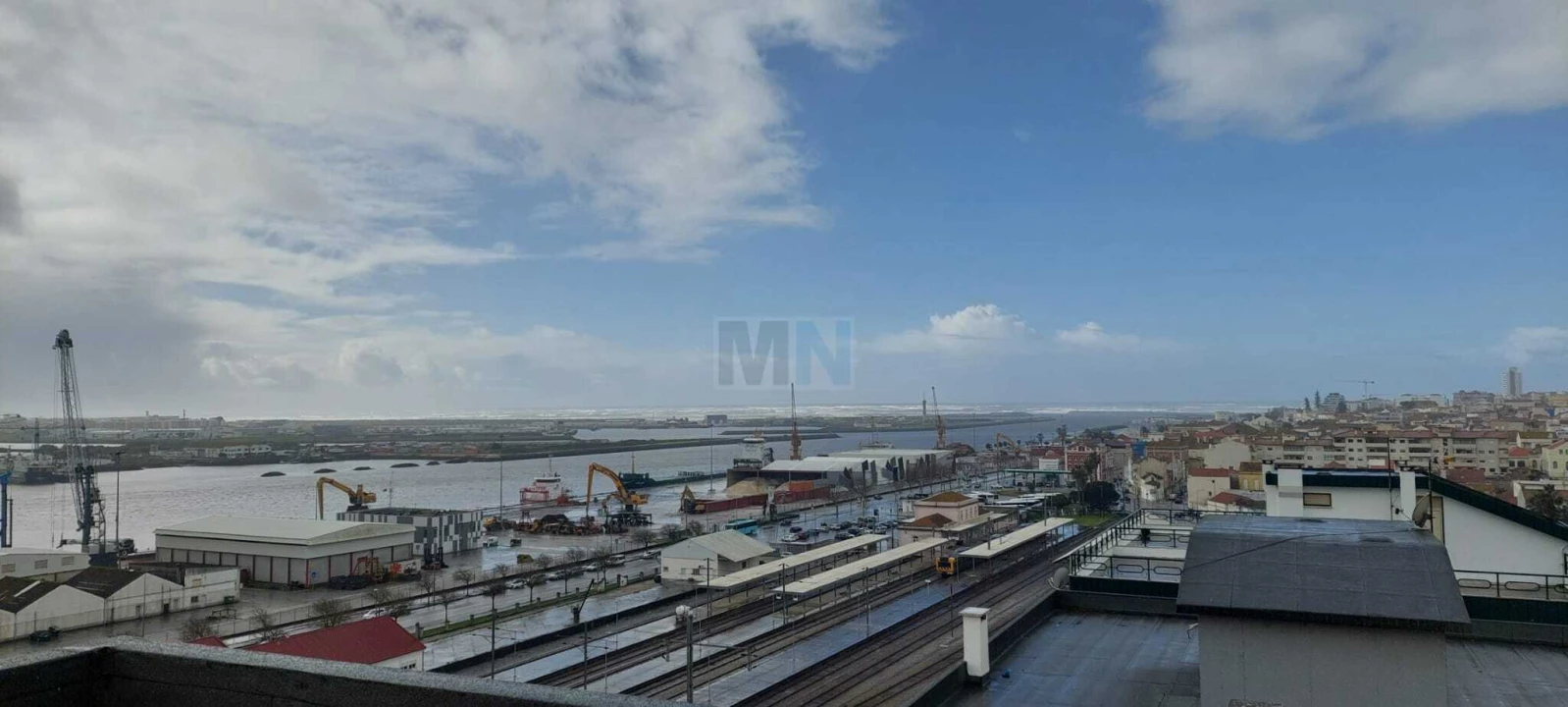 Apartamento T1 para Venda em Buarcos Foto 2