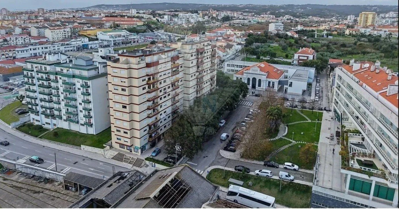 Apartamento T1 para Venda em Buarcos Foto 9