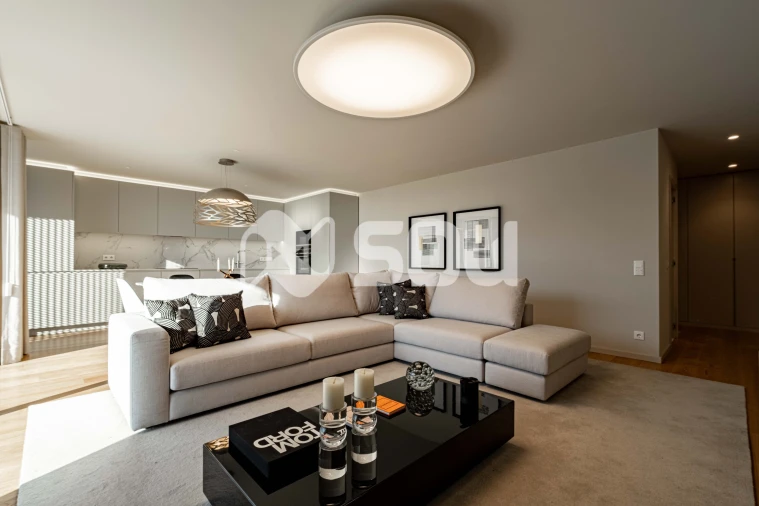 Apartamento T3 para Venda em Santa Marinha e São Pedro da Afurada Foto 1