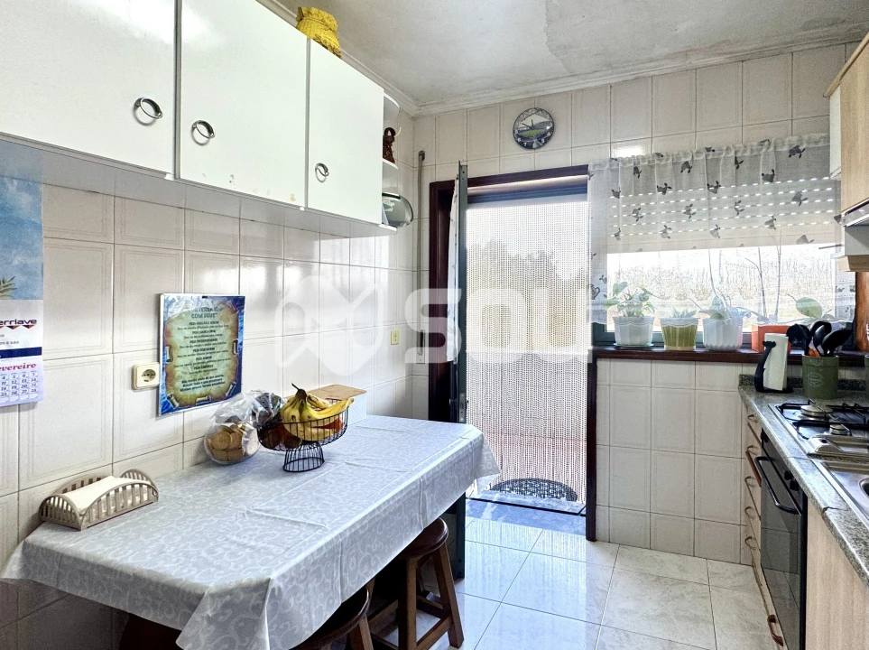 Apartamento T2 para Venda em Alvarelhos e Guidões Foto 8