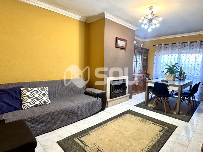 Apartamento T2 para Venda em Alvarelhos e Guidões Foto 1