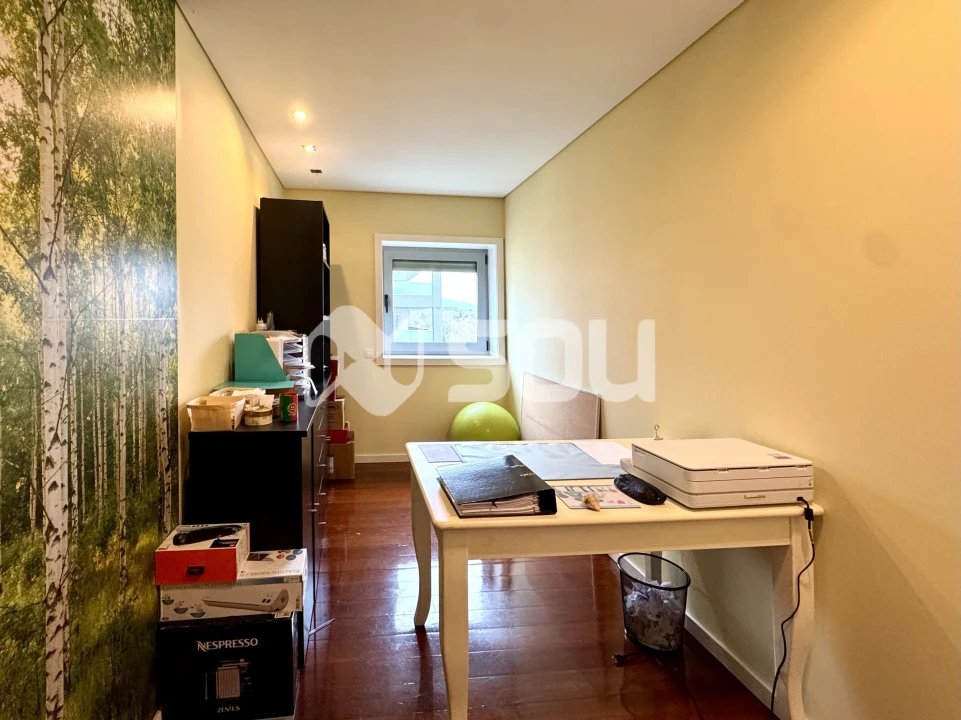 Apartamento T4 para Venda em Antas e Abade de Vermoim Foto 19