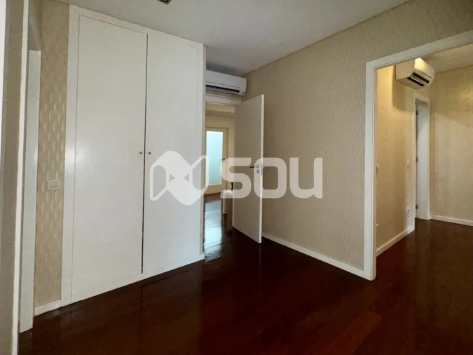 Apartamento T4 para Venda em Antas e Abade de Vermoim Foto 13