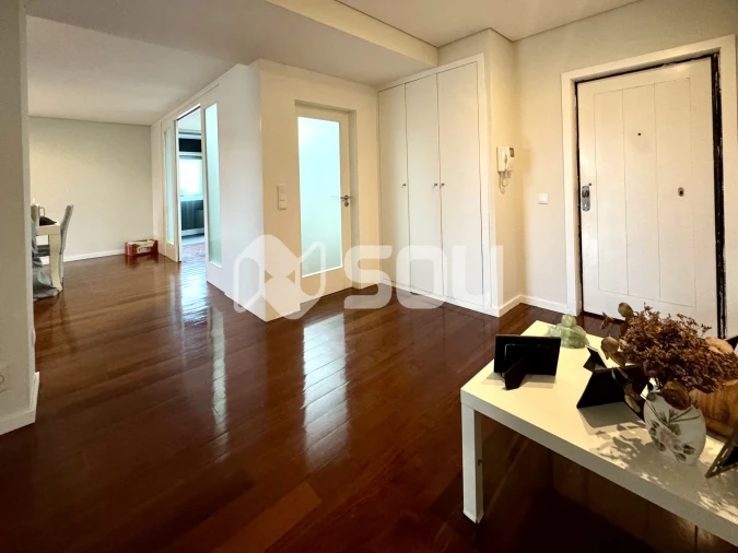 Apartamento T4 para Venda em Antas e Abade de Vermoim Foto 6