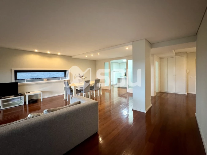 Apartamento T4 para Venda em Antas e Abade de Vermoim Foto 5