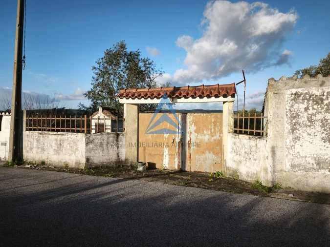 Moradia T3 para Venda em Santa Margarida da Coutada Foto 4