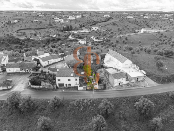 Moradia T2 para Venda em Pernes Foto 2