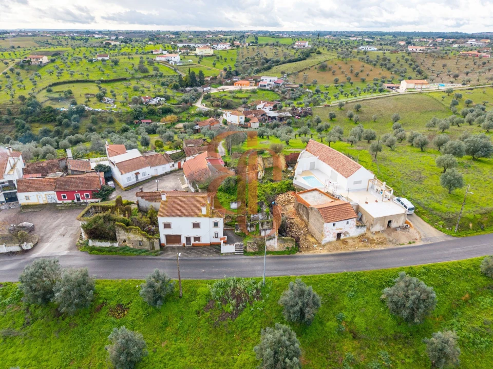 Moradia T2 para Venda em Pernes Foto 3