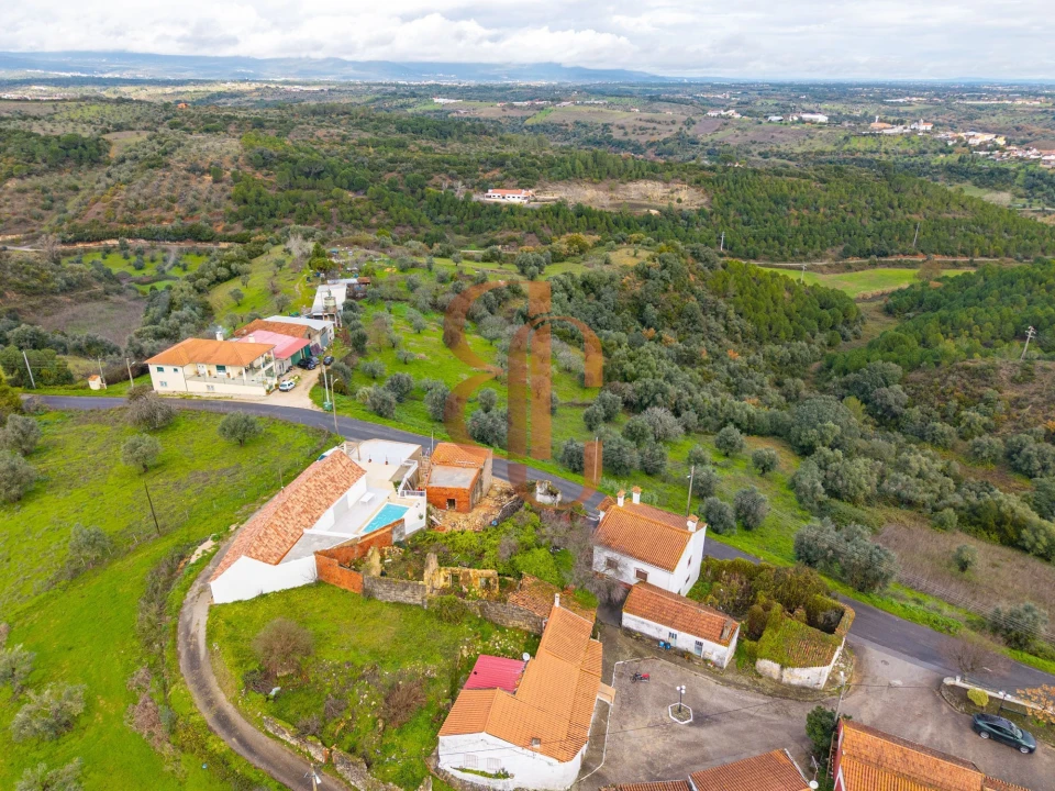 Moradia T2 para Venda em Pernes Foto 13