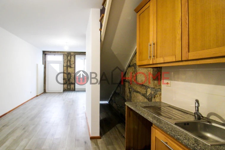 Moradia T3 para Venda em Campanhã Foto 6